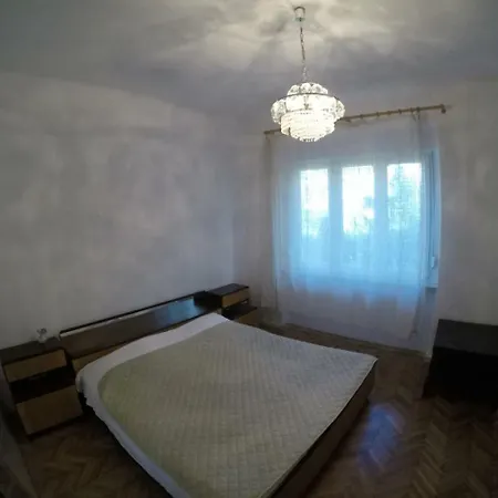Mrak Apartment *